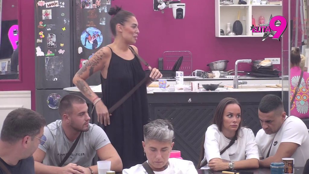 Mina Vrbaški iznenađena zajedničkom porukom roditelja pred finale Elite – poruka roditelja za Minu Vrbaški
