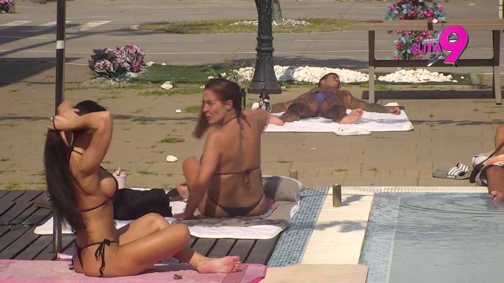 Stanija i Kačavenda izgladile sukob i nastavile druženje na bazenu