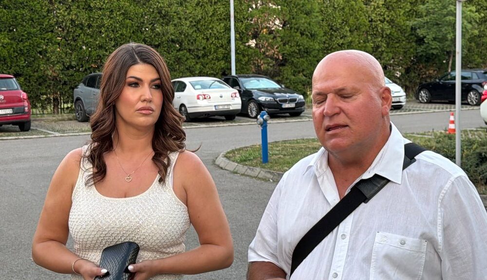 Porodica Asmina Durdžića stigla u Šimanovce: Očekuju pobedu, otkrili stav prema Maji i Staniji
