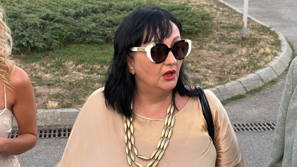 Slavica Delić otvoreno o ćerki Teodori: Obezbeđenje i poruka za Nenada Bebicu – moraće da bira između porodice i Bebice