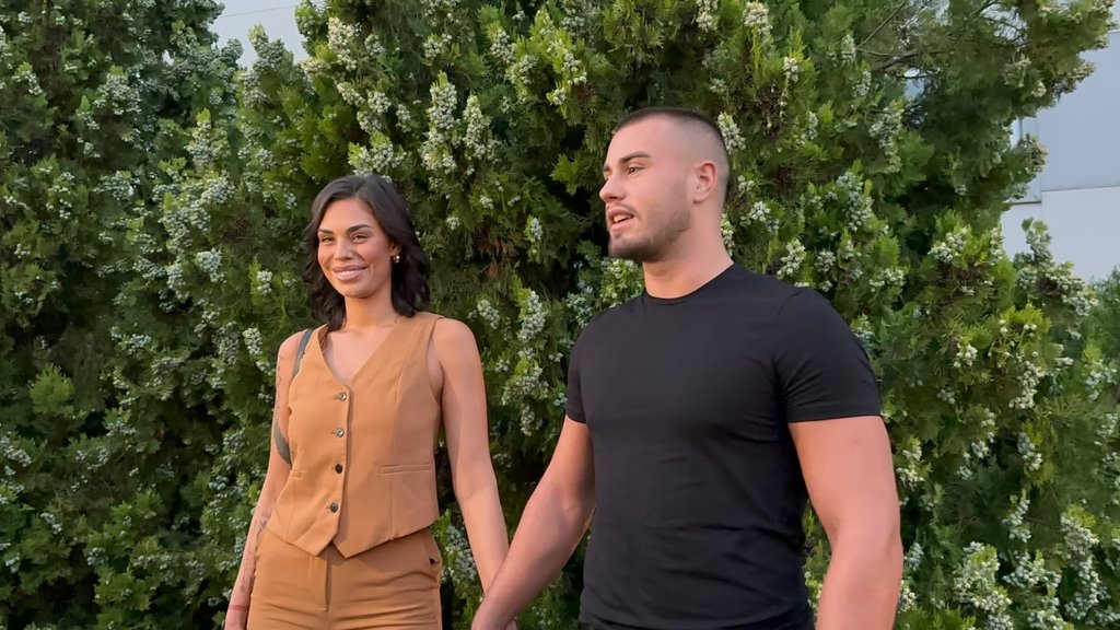 Mina Vrbaški i Viktor Gagić posetili njenu porodicu, emotivan susret zabeležen na Instagramu