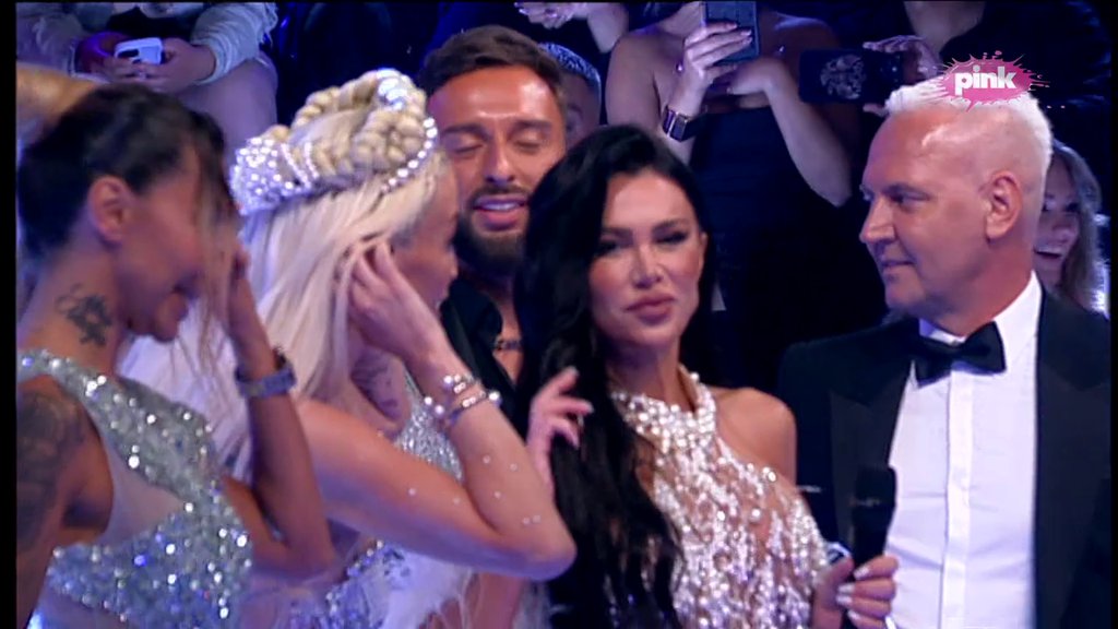 Stanija Dobrojević i Aneli Ahmić stigle u studio pred proglašenje pobednice Elite 9 – finalistkinje Elite 9