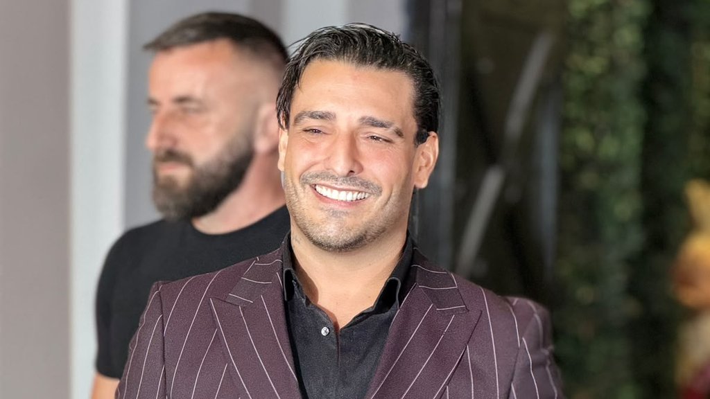 Darko Lazić objavio fotošopiranu fotografiju, fanovi komentarišu neobičan biceps – Darko Lazić fotošopirana fotografija