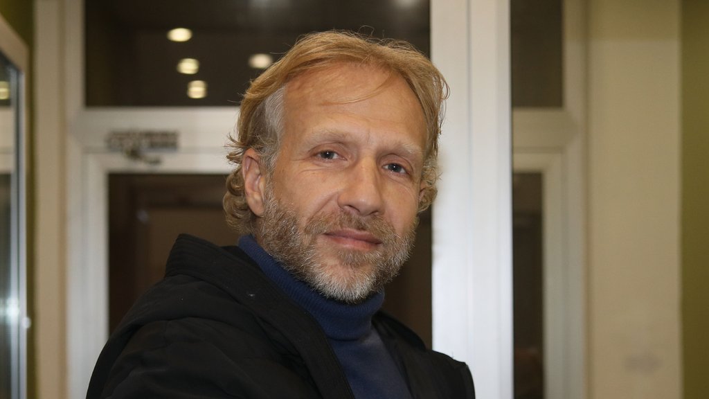 Milan Kalinić uživa na moru nakon razvoda, misteriozna dama deli snimke – Milan Kalinić na moru