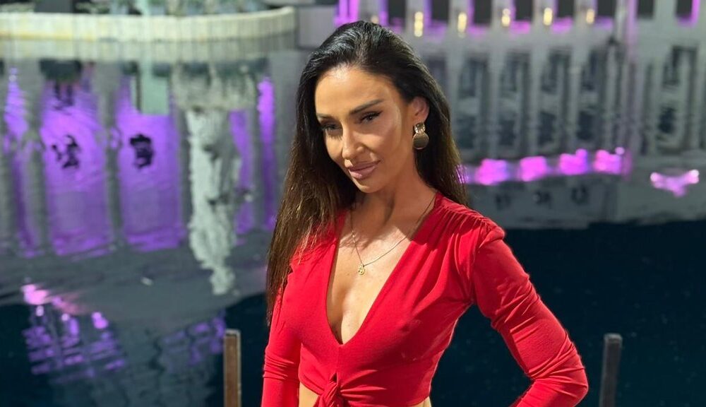 Katarina Živković provela vikend sa sinom: Mali Stefan hrani životinje i osvaja osmehom – Katarina Živković sa sinom