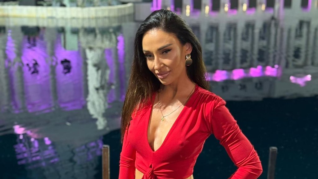 Katarina Živković provela vikend sa sinom: Mali Stefan hrani životinje i osvaja osmehom – Katarina Živković sa sinom