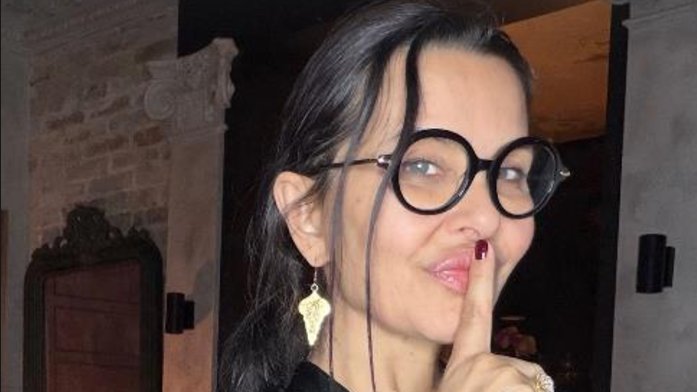 Elena Karić pokazala tetovažu na luksuznom imanju u Provansi – tetovaža na butini