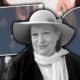 Olivera Katarina ispraćena na večni počinak: Sin Mane Šakić slomljen od tuge – sahrana Olivere Katarine