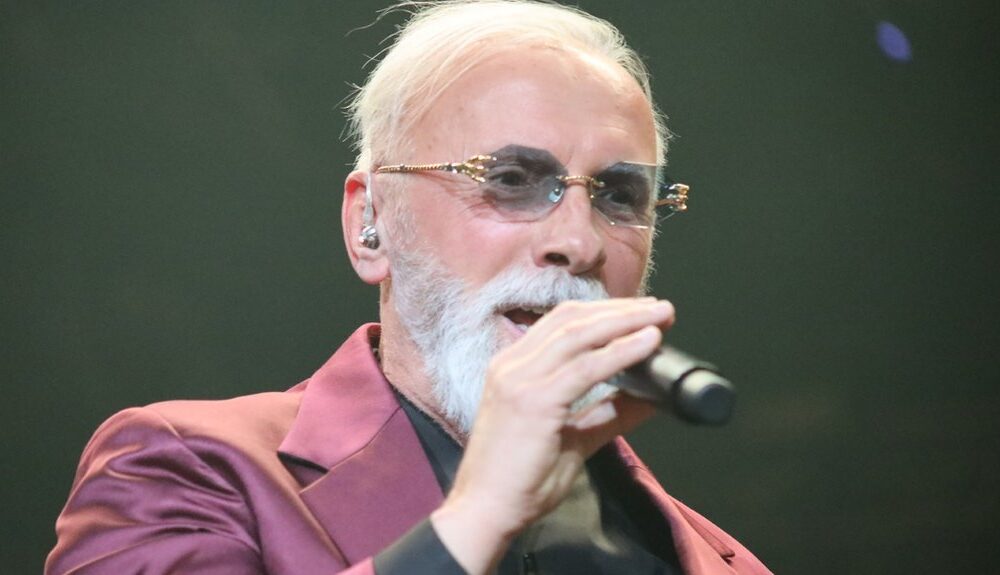 Dino Merlin izazvao haos na Koševu: Fanovi besni zbog ulaznica pred koncert – napad na Koševu
