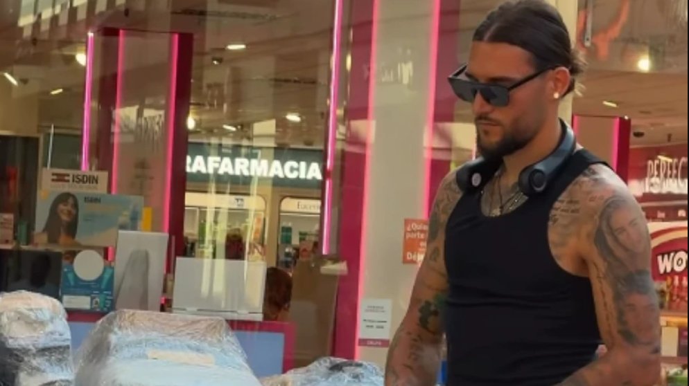 Anastasija Ražnatović podelila snimak sa mora: Nemanja Gudelj brižan otac uz sina Ilijana – Nemanja Gudelj i Ilijan