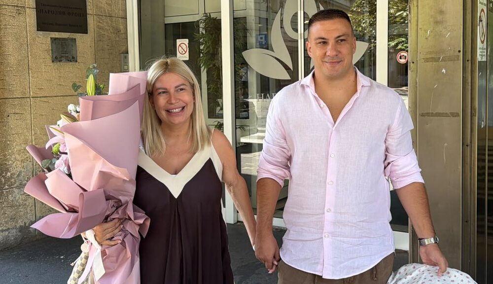 Dea Đurđević preuredila stan za dolazak ćerke: Baloni, cveće i emotivne poruke – baloni, cveće i prelepa dekoracija