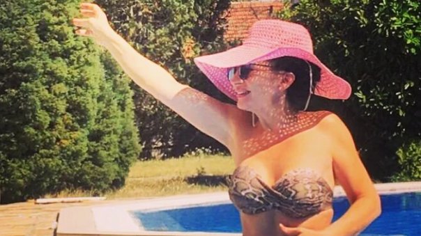 Goca Božinovska na jahti pokazala zavidnu liniju u ljubičastom bikiniju