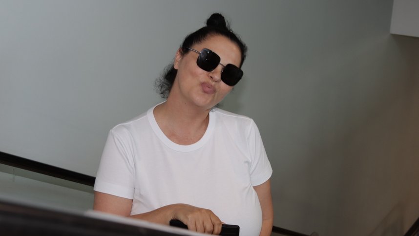 Jana Todorović posetila rodno selo na Kosovu i pokazala kuću iz detinjstva – poseta rodnom mestu na Kosovu