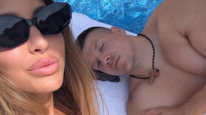Jelena Radanović uživa u Budvi nakon pretnji Ane Nikolić: Objavom poslala jasnu poruku – pretnje Ani Nikolić Jeleni Radanović