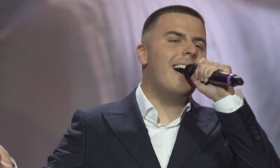 Mervan Mehmedović dirnuo publiku u Pinkovim zvezdama emotivnim baladama (VIDEO) – put do finala u Pinkovim zvezdama