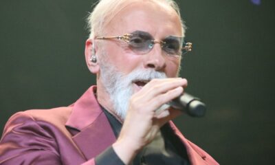 Dino Merlin suočen sa peticijom i transparentima zbog koncerta u Kraljevu – peticija protiv koncerta u Kraljevu