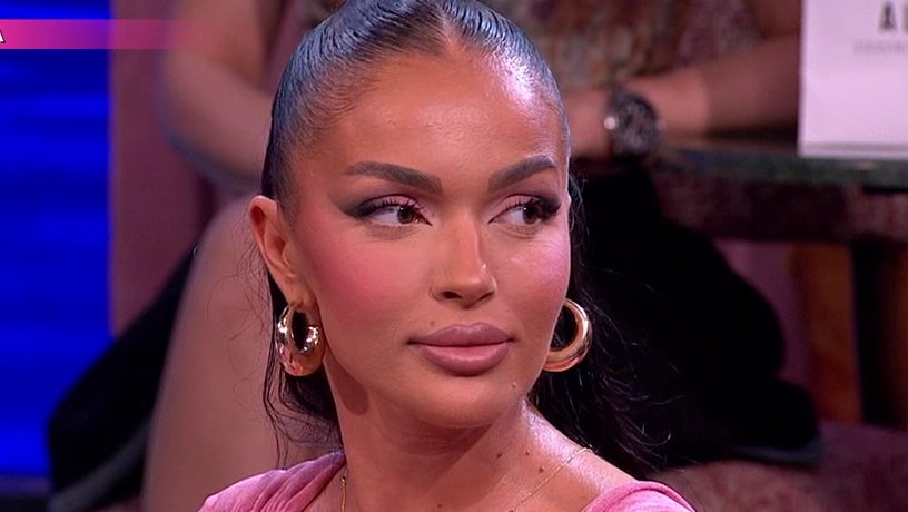 GREŠKA NA INSTAGRAMU OTKRILA SVE: Teodora Džehverović podelila privatni trenutak iz kupatila, mreže se usijale (FOTO)