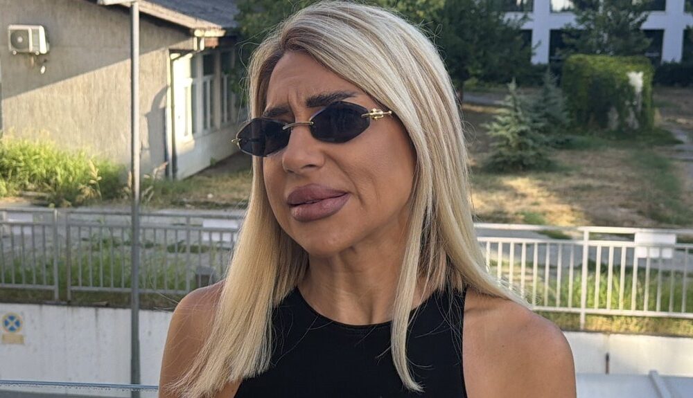 JOVANA JEREMIĆ PODIGLA SE POSLE OPERACIJE: Prve slike voditeljke u zavojima, otkrila kroz šta prolazi (FOTO) – Jovana Jeremić operacija grudi