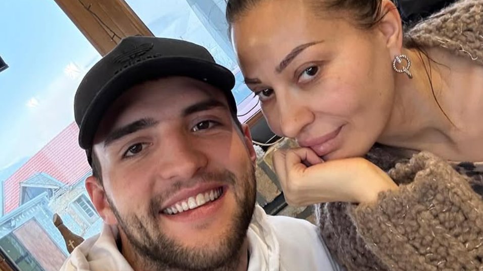 CECA OTVARA DUŠU PRED VELJKOV MEČ: Otkrila kako izgleda podrška iz prve klupe, a sin je iznenadio odgovorom (FOTO) – Veljkove borbe u ringu