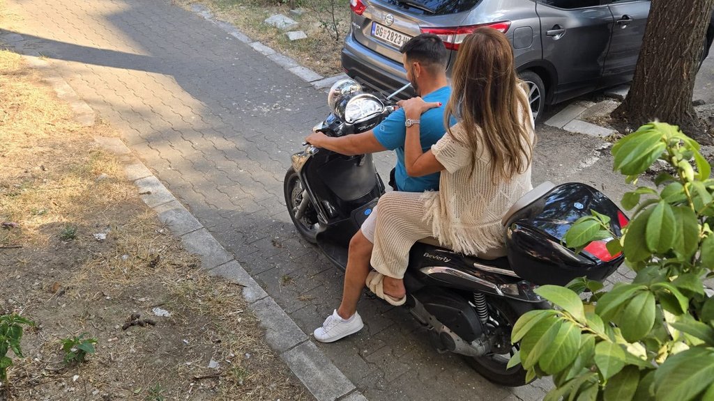 NEOČEKIVANI SUSRET BIVŠIH ZADRUGARA: Milena Kačavenda i Nemanja Gačić uhvaćeni zajedno nakon Elite, svi se pitaju šta ih veže (FOTO)