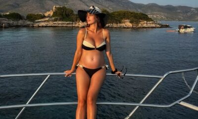 SVE OČI UPRTE U KATARINU NA JAHTI: Pevačica pokazala trudnički stomak u bikiniju, svi komentarišu prizore sa odmora (FOTO) – trudnički stomak Katarine Didanović