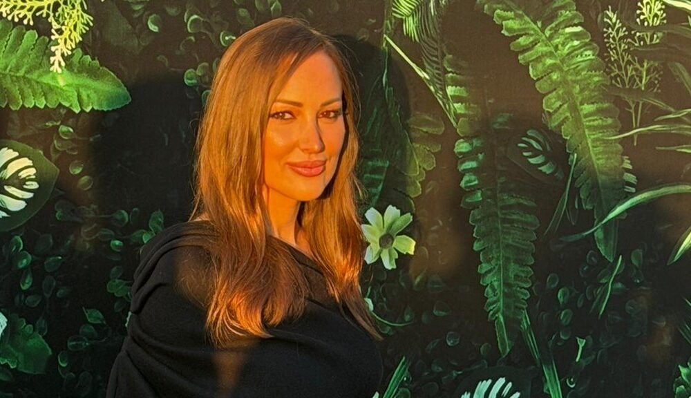 KAKO JE PRIJOVIĆKA DOMINIRALA NA TERENU: Aleksandra Prijović pokazala sportski duh pre ulaska u svet muzike (FOTO) – Aleksandra Prijović odbojka