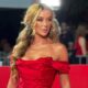 SVE OČI UPRTE U TEE TAIROVIĆ: Muzička zvezda zablistala u crvenoj svili na Sarajevo Film Festivalu, modni znalci u transu (FOTO)