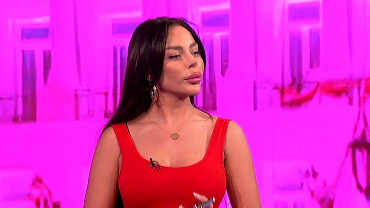 OPŠTE IZNENAĐENJE U EMISIJI NAROD PITA: Ljilja Selimović poslala poruku Sofiji Janićijević, reakcija sve ostavila bez reči (VIDEO) – Narod pita Sofija Janićijević