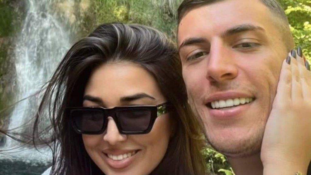 PREOKRET NA INSTAGRAMU: Jovana Đorđić obrisala sve slike sa mužem fudbalerom, pratitelji zbunjeni (FOTO) – krah braka