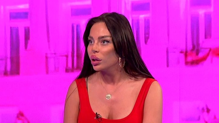 SOFIJA POKUŠALA DA POBIJE DOKAZE: U emisiji „Narod pita“ negirala poljubac sa Danetom, voditeljka i publika ostali bez reči (VIDEO)