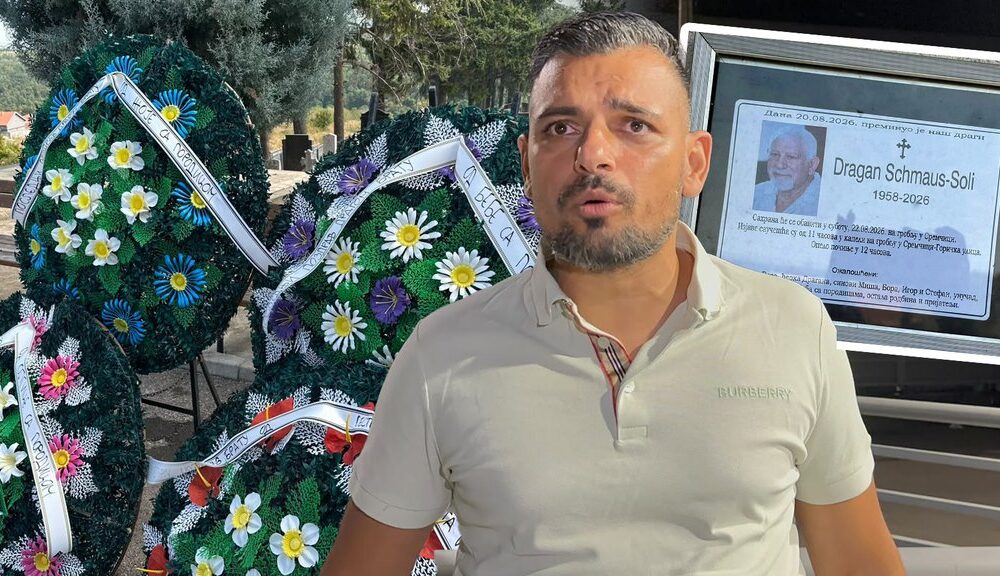 TEŠKI TRENUTCI ZA BORA SANTANU: Porodica i prijatelji se opraštaju od njegovog oca, emotivne poruke na vencima kidaju srce (FOTO) – sahrana oca Bore Santane