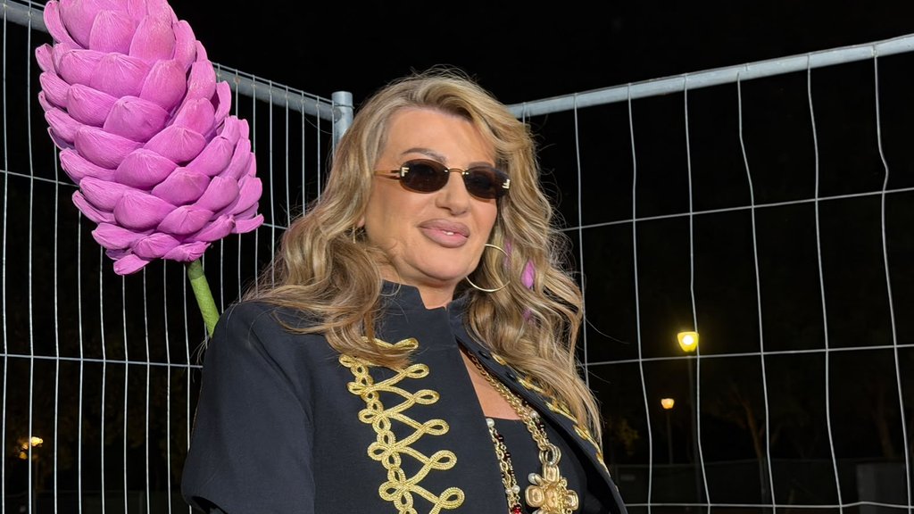 VIKI MILJKOVIĆ NAJAVILA NOVU MUZIČKU EKSPLOZIJU: Popularna pevačica otkrila kada stižu pesme i priznala zbog koga će promeniti planove (VIDEO) – Viki Miljković nove pesme