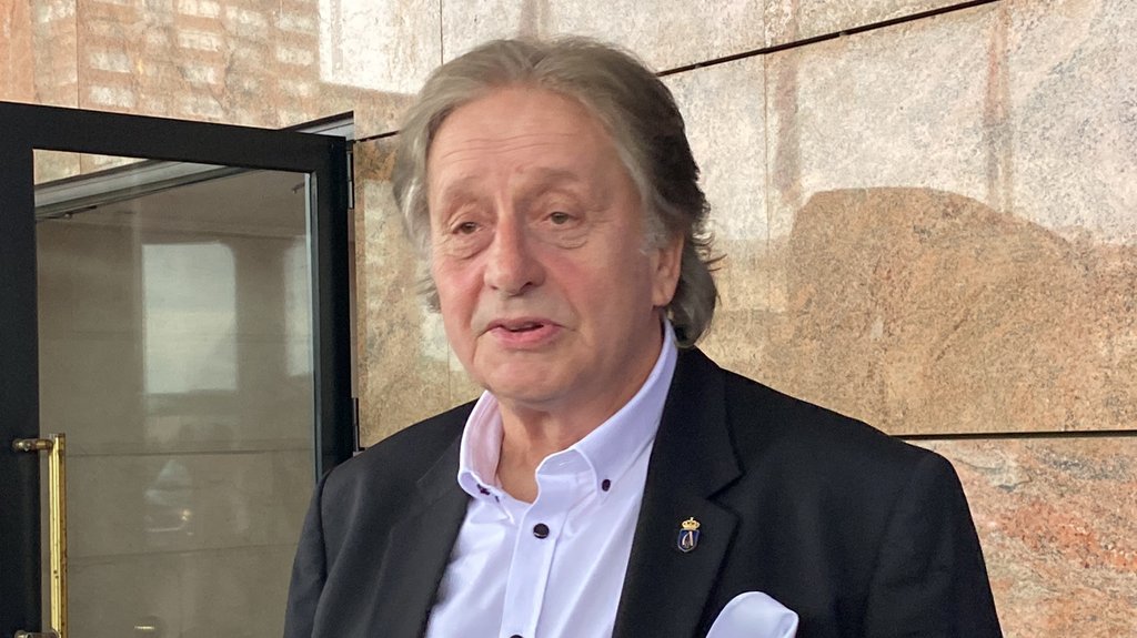 BURAN POČETAK U VELIKOM GRADU: Rade Vučković otkrio pravu priču iza hita i prevaru menadžera (FOTO) – priča o pesmi