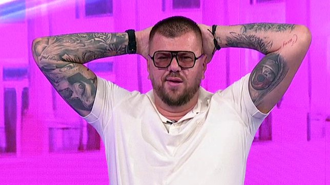 GLEDATELJKA OTVORILA DUŠU U EMISIJI: Vanja u šoku zbog javnog priznanja ljubavi Marku Janjuševiću Janjušu, a usledile su reči koje niko nije očekivao (VIDEO) – gledateljka izjavila ljubav Marku Janjuševiću Janjušu