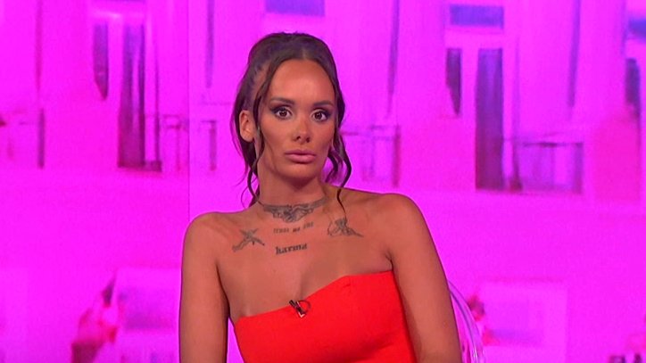 TEODORA RAZVEZALA JEZIK U EMISIJI: Oštre reči upućene Aneli zbog Filipa Đukića, reakcije ne prestaju (VIDEO) – Teodora Delić i Aneli Ahmić
