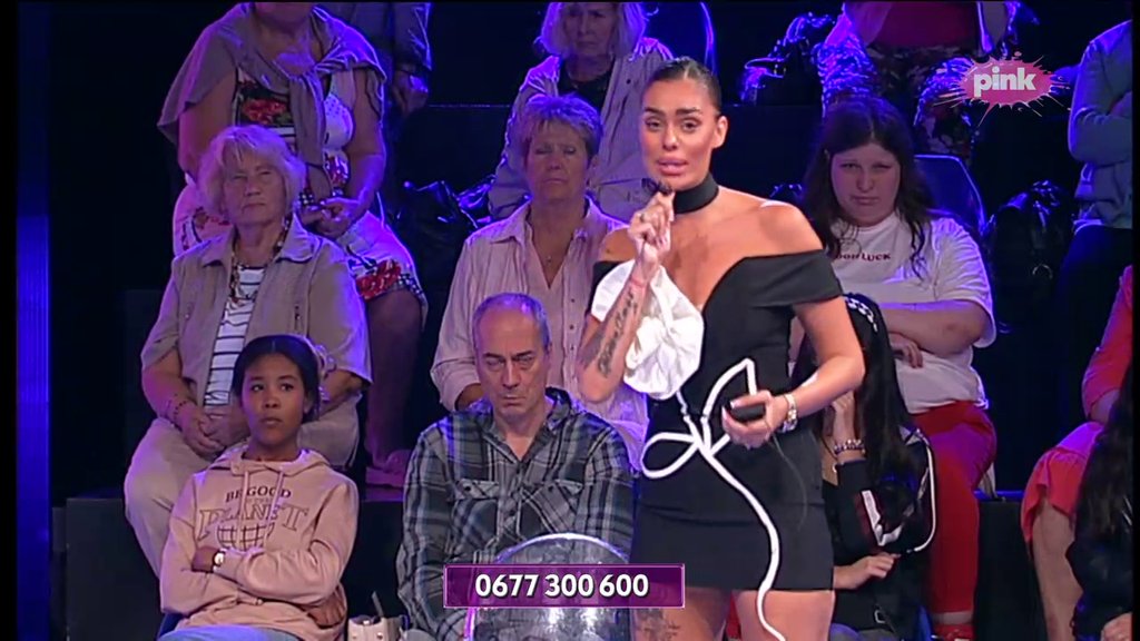 HAOS U EMISIJI NAROD PITA: Mina Vrbaški izgubila kontrolu, izvređala Viktora i napustila studio pred svima (VIDEO)