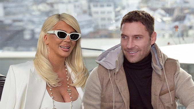 LUKSUZ I PROVOKACIJA U DUBAIJU: Jelena Karleuša sa ćerkama troši na šoping, a snimci sa plaže razgalili fanove (FOTO) – šoping u Dubaiju