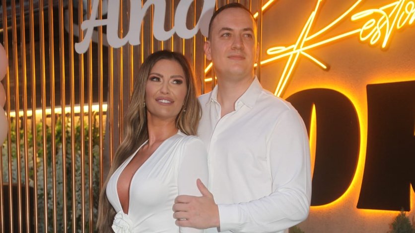 PREOKRET U ŽIVOTU ANE RADULOVIĆ: Voditeljka otkrila kako je njen sin Kosta reagovao na sestru, Mirče u centru pažnje (FOTO) – prinova u porodici Mirčeta Radulovića