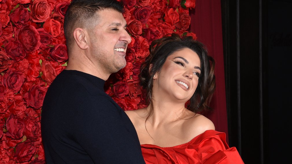 LUKSUZ KOJI OSTAVLJA BEZ DAHA: Nadica Ademov u stanu od skoro milion evra, poklon koji je sve iznenadio (FOTO) – Nadica Ademov luksuz