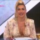 NOVE GRUDI U PRVOM PLANU: Jovana Jeremić vratila se na ekran u cvetnom miniću, publika ne skida pogled (FOTO) – TV premijera novih grudi