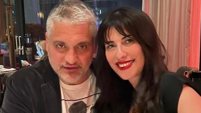 PREOKRET U ŽIVOTU JELENE JOVANOVIĆ: Bivša supruga Čede pronašla novu ljubav u Americi, političar otkrio šta je krio 45 dana (FOTO) – šta je političar krio 45 dana od žene