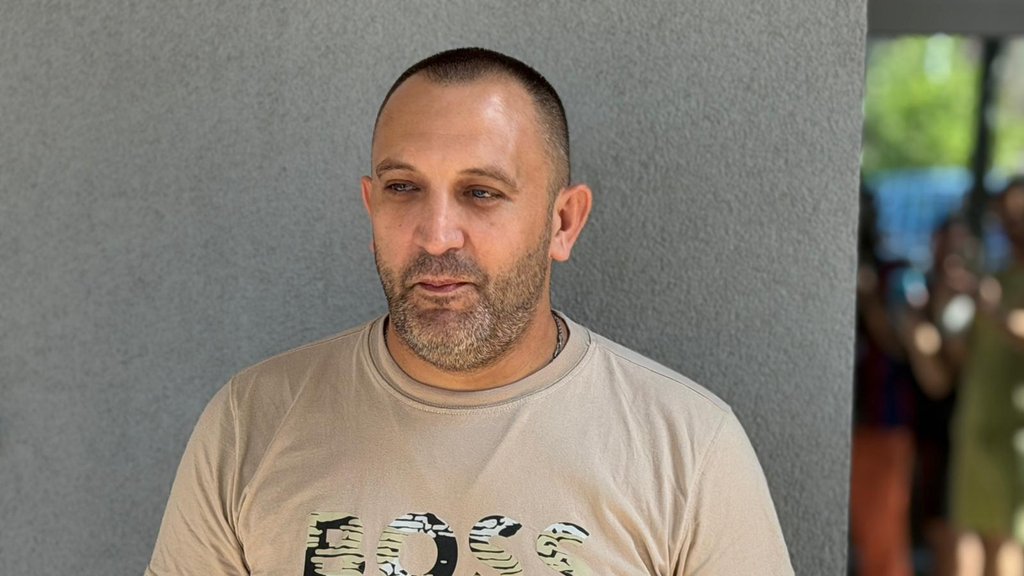 PREOKRET U ELITI: Stojin sin Milan Popov ulazi u rijaliti, pevačica otkrila kako je reagovala na njegovu odluku (FOTO)