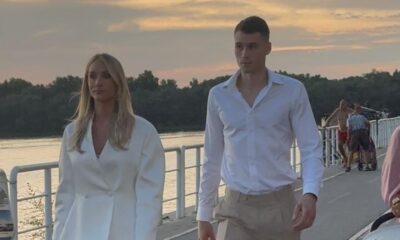PORODIČNI TRENUTAK NA SLAVLJU KOD PRIJOVIĆEVE: Poznati košarkaš Mario Nakić stigao sa suprugom i sestrićem Aleksandrom, svi pogledi bili su uprti u njih (FOTO)