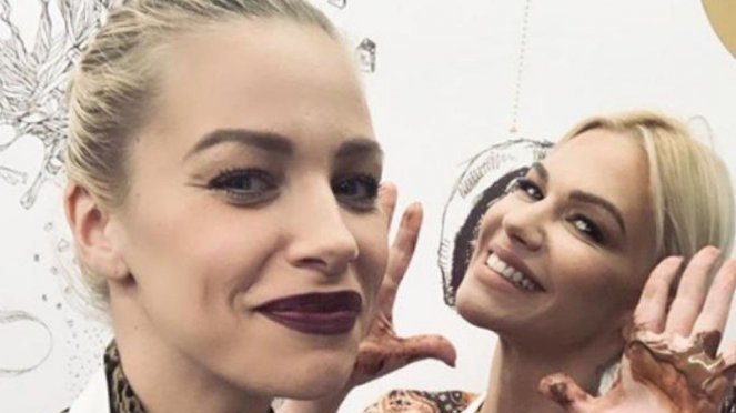 KONTRAST IZMEĐU SESTARA BEKVALAC: Kristina otvorila dušu o radu sa Natašom, otkrila šta ih je povezalo kroz decenije (FOTO) – Kristina Bekvalac i Nataša Bekvalac