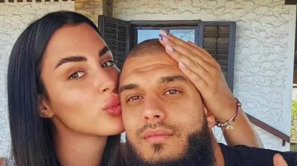 TEŽAK GUBITAK ZA DEJANA I JOVANU: Dragojević i verenica izgubili bebu, mir i tišina sada su im najpotrebniji (FOTO) – gubitak bebe Dejan Dragojević