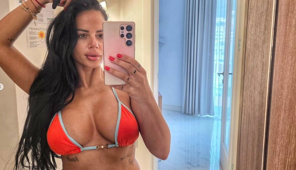 DRAGANA POMERA GRANICE NA INSTAGRAMU: Zadrugarka u bezobraznom bikiniju, svi gledaju tetovažu koju retko pokazuje (FOTO) – Dragana Stojančević na Instagramu