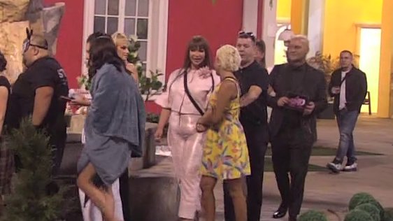 EMOCIJE NA VRHUNCU U BELOJ KUĆI: Jasenka i Miljana Kulić konačno se srele, usledio snažan zagrljaj pred svima (VIDEO) – susret Jasenke i Miljane Kulić