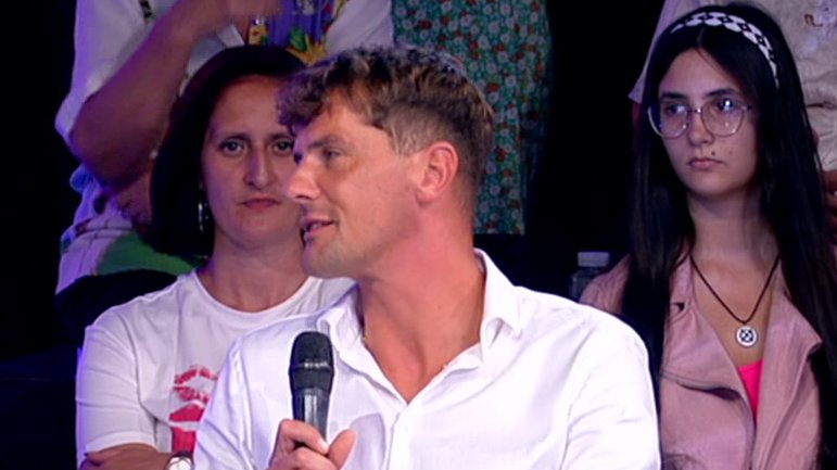 JANIJEV IZGLED ODMAH ZAINTRIGIRAO GLEDAOCE: Bivši košarkaš Jani Bobič otkrio šta traži kod devojke, a jedna rečenica je sve iznenadila (VIDEO) – tip devojke Jani Bobič