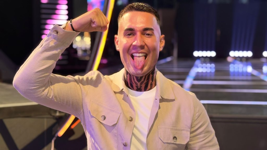 OTVORIO KARTE PRED ELITU: Mateja Matijević priznao šta misli o Aneli i otkrio zašto Anđelu Đuričić ne može da smisli (FOTO) (VIDEO) – Mateja Matijević u Eliti