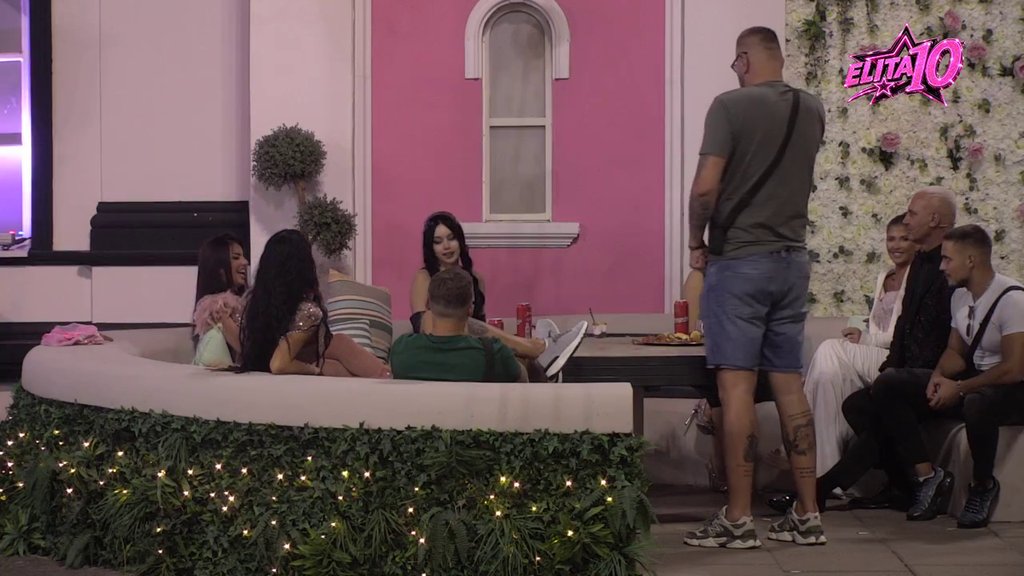 URNEBES U BELOJ KUĆI: Milica Vidaković zasmejala sve razgovorom na engleskom sa Janjušem i Porselinom, zadrugari ne prestaju da komentarišu (VIDEO) – razgovor na engleskom u Eliti